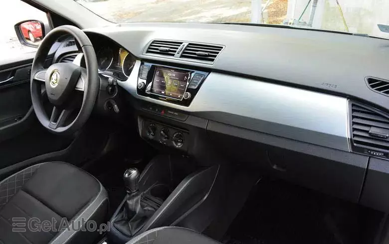SKODA Fabia 1.0 TSI Ambition