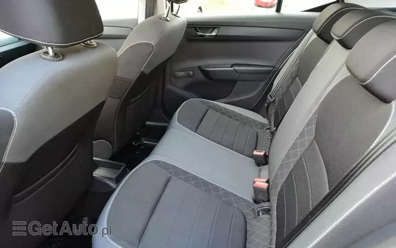 SKODA Fabia 1.0 TSI Ambition