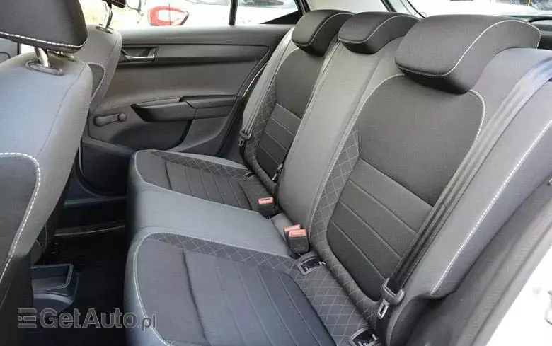 SKODA Fabia 1.0 TSI Ambition