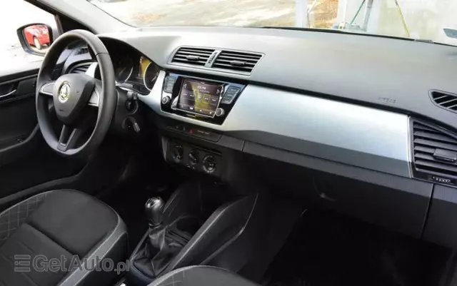 SKODA Fabia 1.0 TSI Ambition