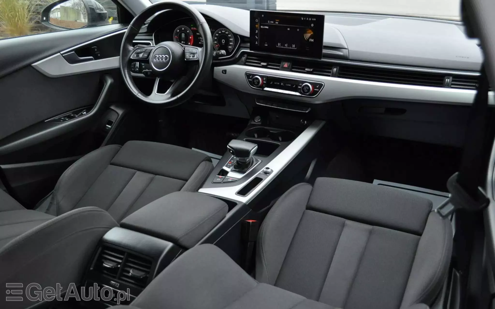AUDI A4 40 TDI Advanced S tronic