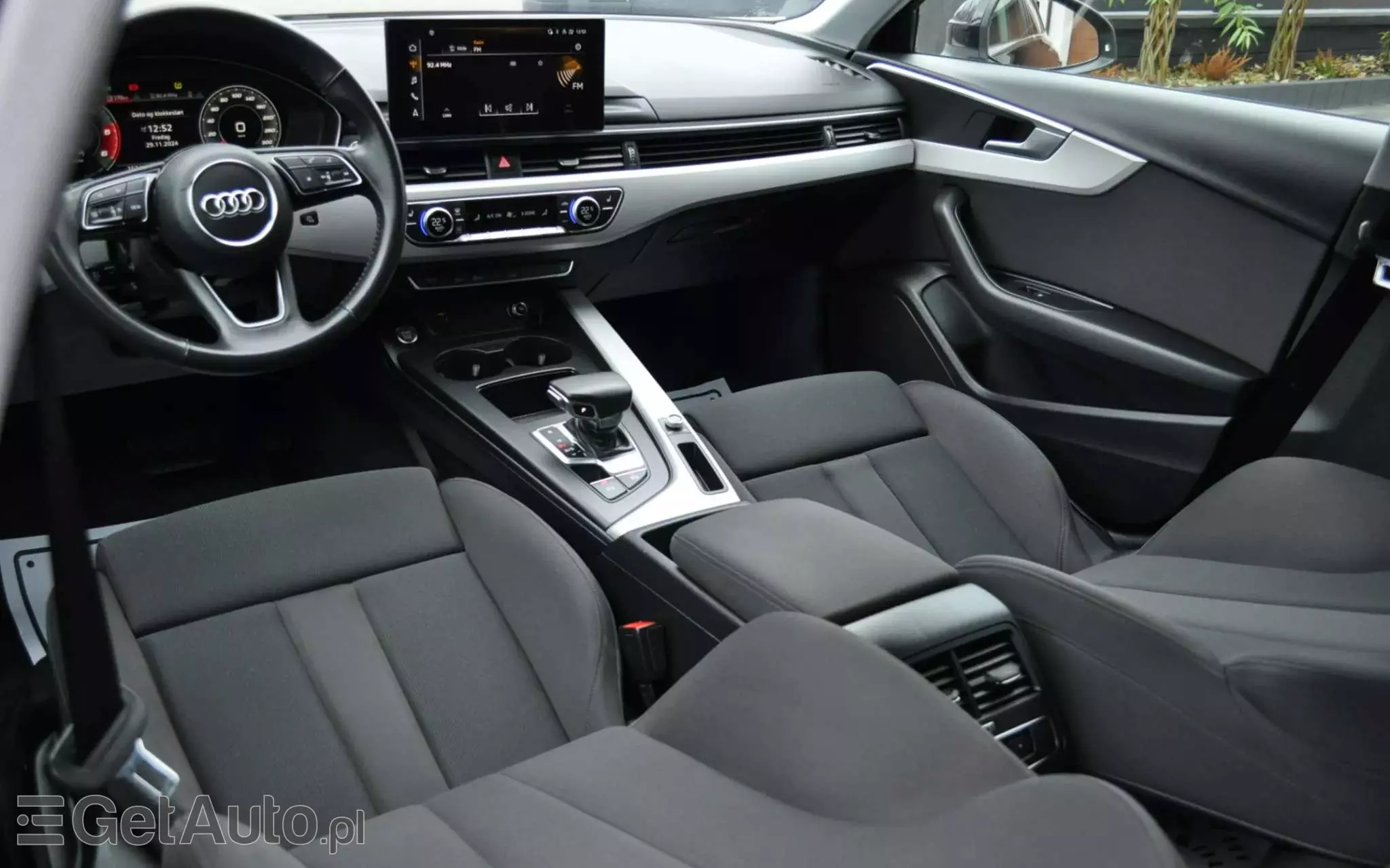 AUDI A4 40 TDI Advanced S tronic