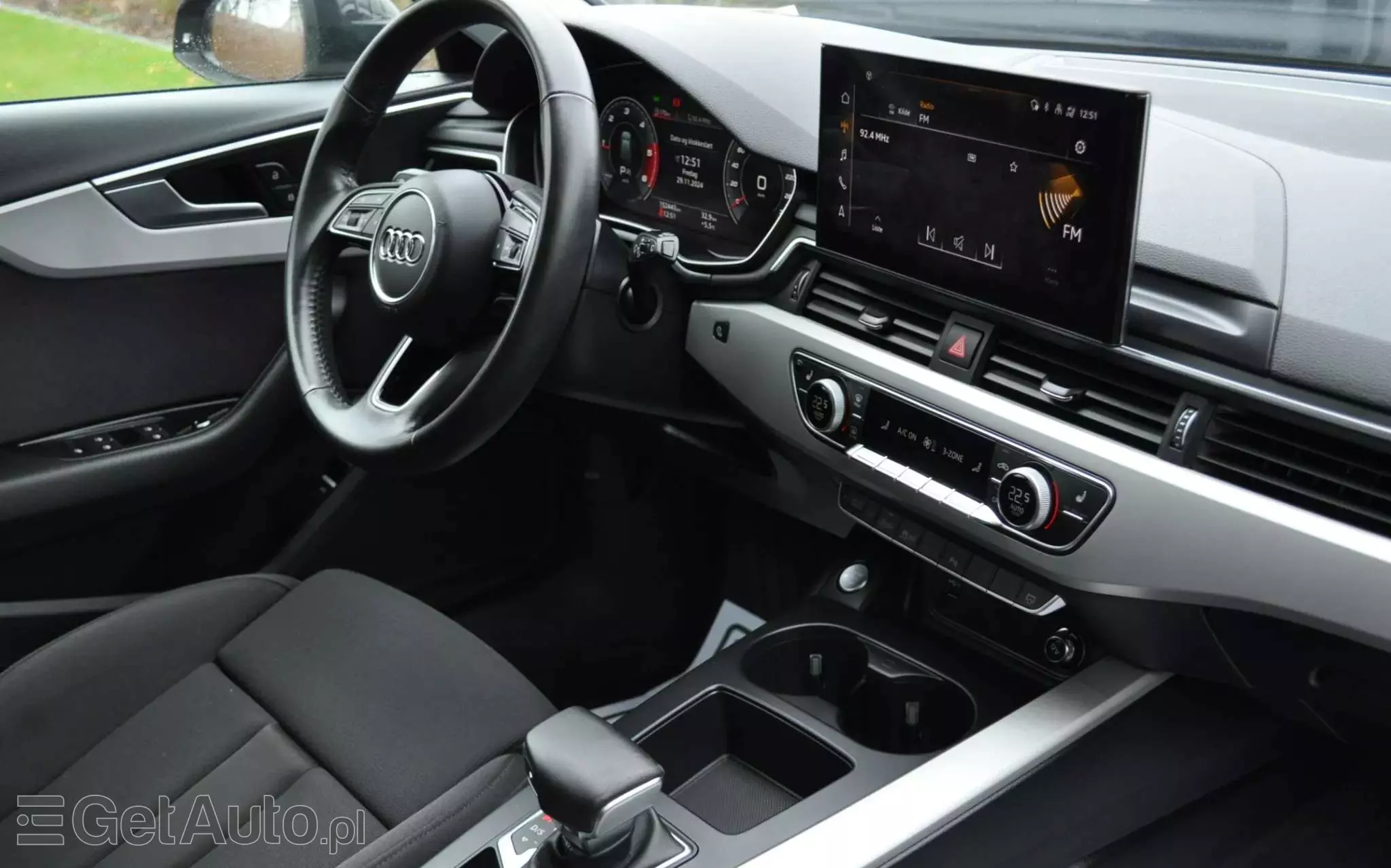 AUDI A4 40 TDI Advanced S tronic