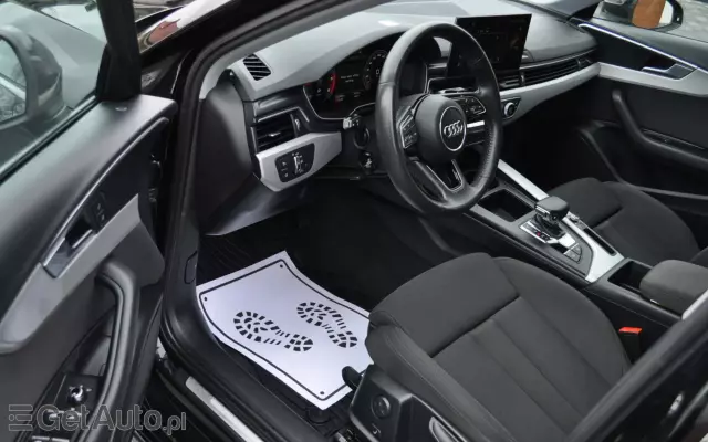 AUDI A4 40 TDI Advanced S tronic