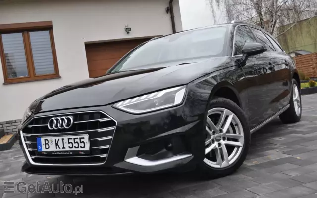 AUDI A4 40 TDI Advanced S tronic