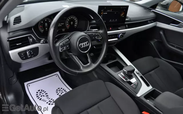 AUDI A4 40 TDI Advanced S tronic