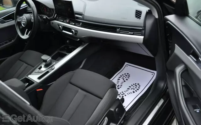AUDI A4 40 TDI Advanced S tronic