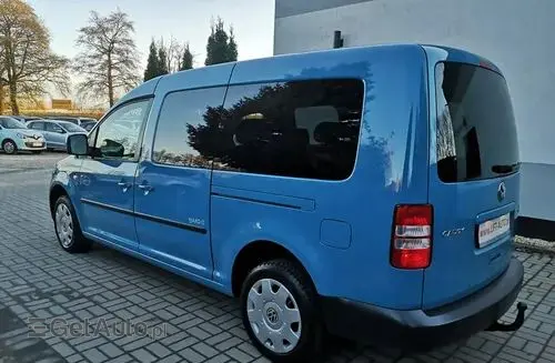 VOLKSWAGEN Caddy California 