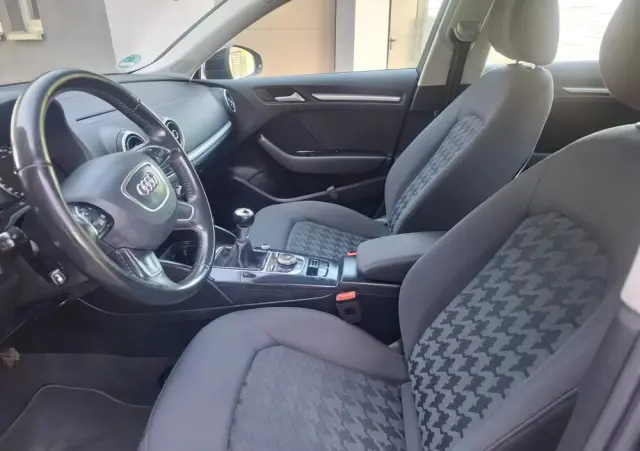 AUDI A3 Sportback 1.6 TDI sport