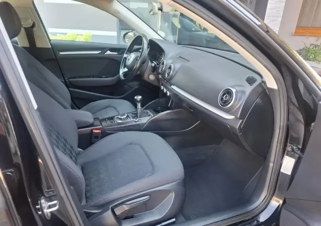 AUDI A3 Sportback 1.6 TDI sport