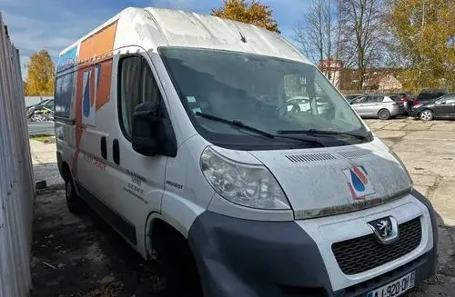 PEUGEOT Boxer 
