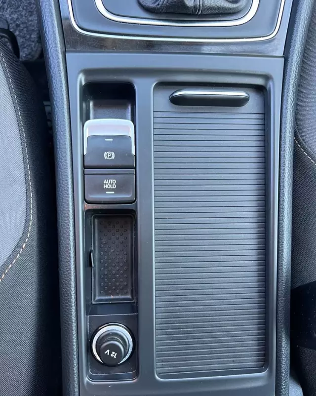 VOLKSWAGEN Golf VII 1.4 TSI BMT Highline DSG