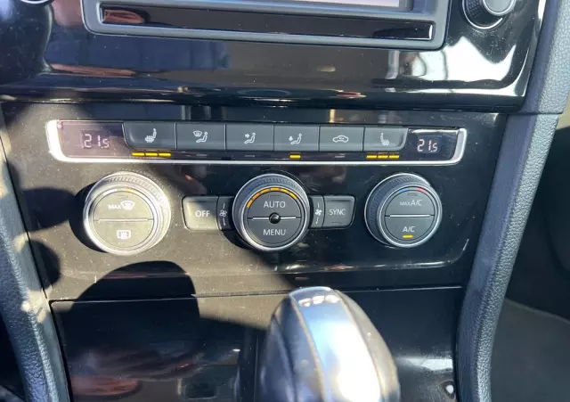 VOLKSWAGEN Golf VII 1.4 TSI BMT Highline DSG