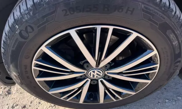 VOLKSWAGEN Golf VII 1.4 TSI BMT Highline DSG