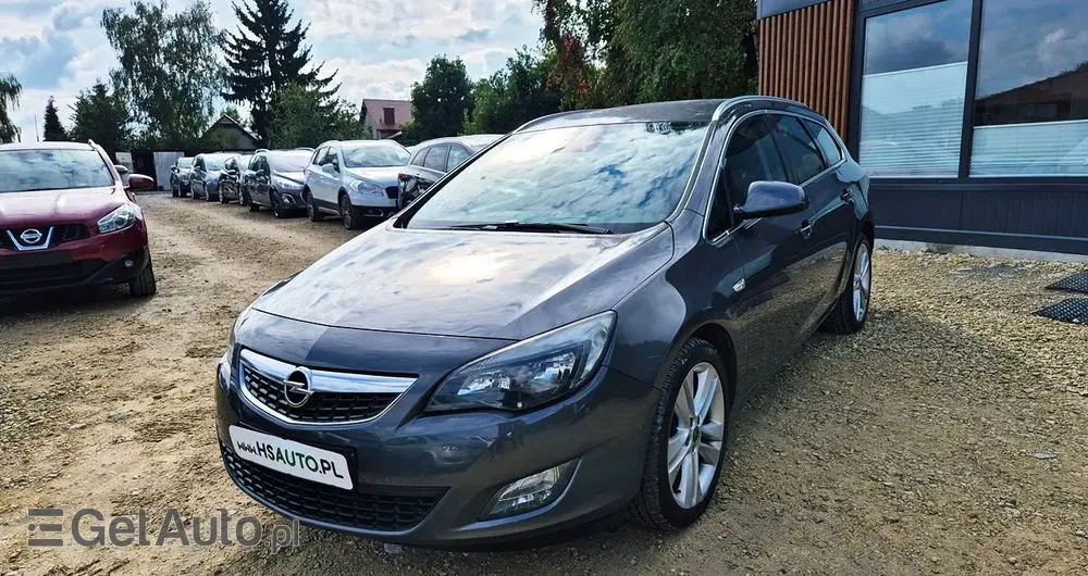 OPEL Astra IV 1.4 T Cosmo