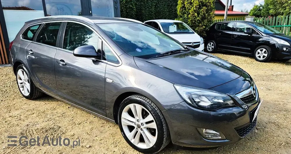 OPEL Astra IV 1.4 T Cosmo