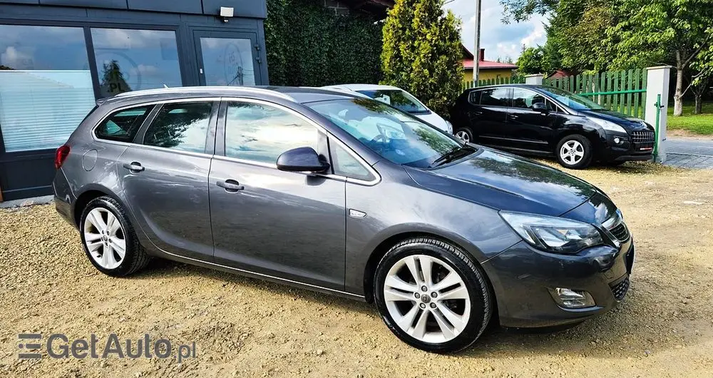 OPEL Astra IV 1.4 T Cosmo