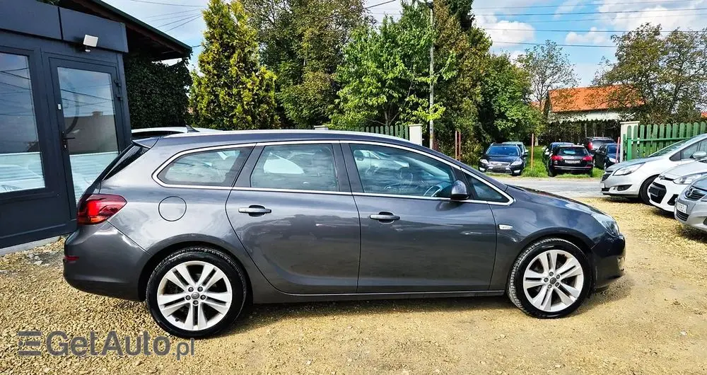 OPEL Astra IV 1.4 T Cosmo