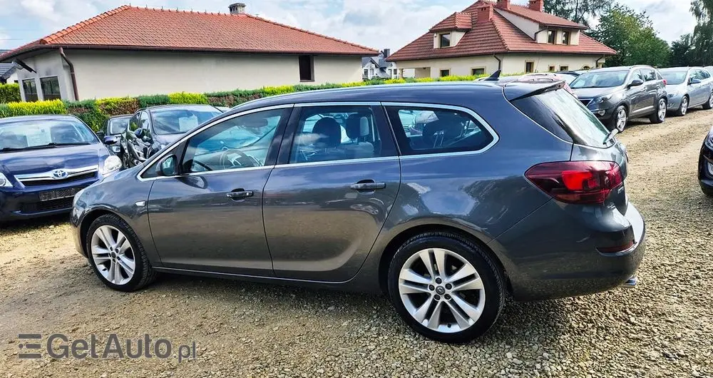 OPEL Astra IV 1.4 T Cosmo