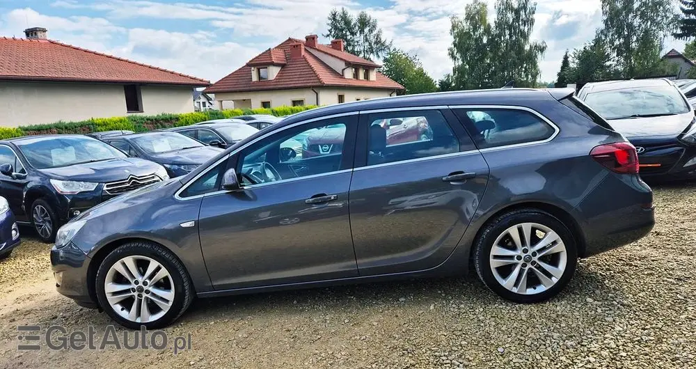 OPEL Astra IV 1.4 T Cosmo