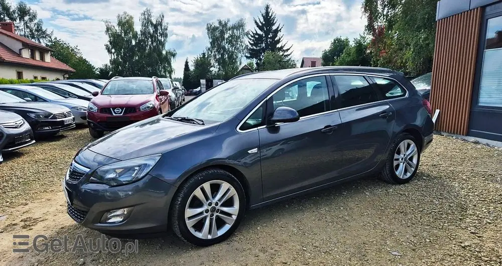 OPEL Astra IV 1.4 T Cosmo