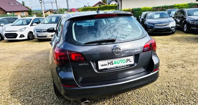 OPEL Astra IV 1.4 T Cosmo