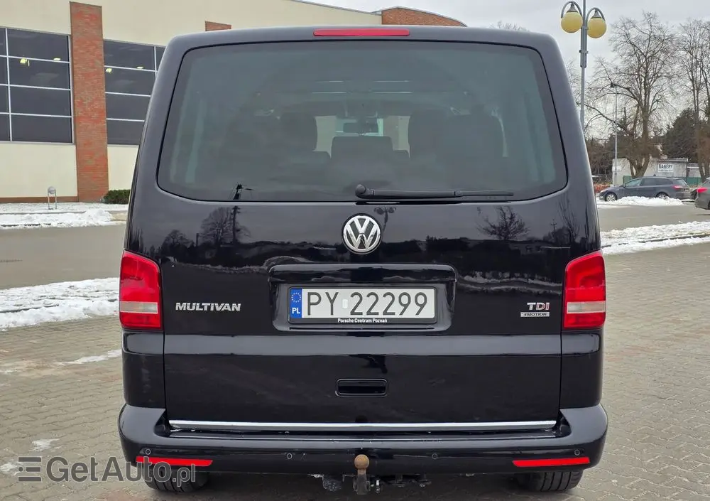 VOLKSWAGEN Multivan 