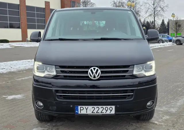 VOLKSWAGEN Multivan 