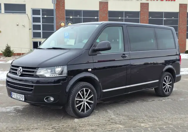 VOLKSWAGEN Multivan 