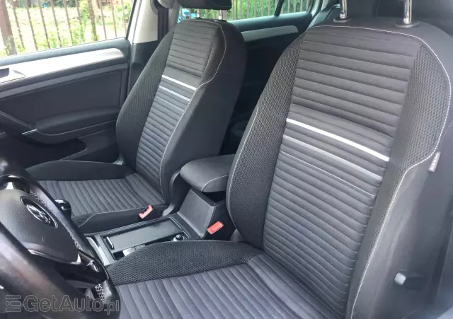 VOLKSWAGEN Golf 2.0 TDI BlueMotion Technology Cup