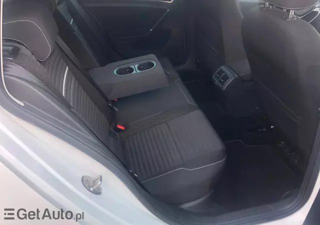 VOLKSWAGEN Golf 2.0 TDI BlueMotion Technology Cup