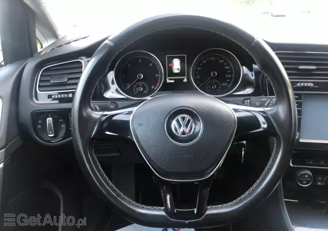 VOLKSWAGEN Golf 2.0 TDI BlueMotion Technology Cup