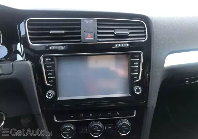 VOLKSWAGEN Golf 2.0 TDI BlueMotion Technology Cup