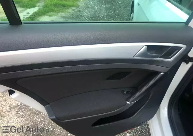 VOLKSWAGEN Golf 2.0 TDI BlueMotion Technology Cup