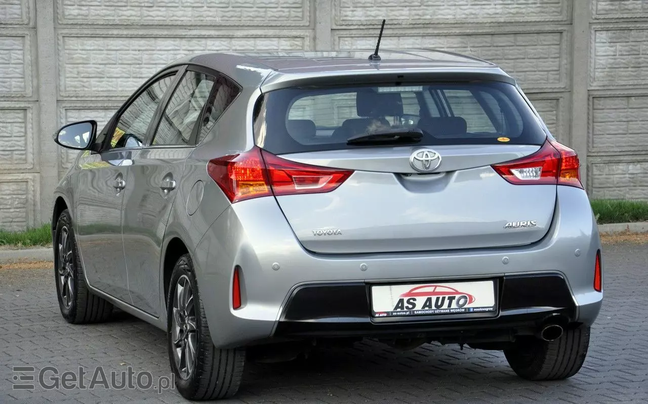 TOYOTA Auris 1.6 Premium Comfort