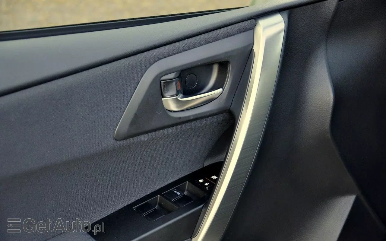 TOYOTA Auris 1.6 Premium Comfort