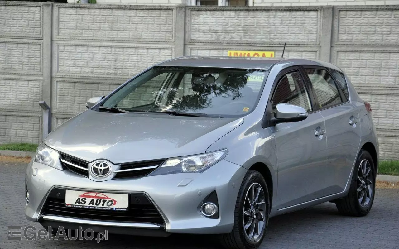 TOYOTA Auris 1.6 Premium Comfort