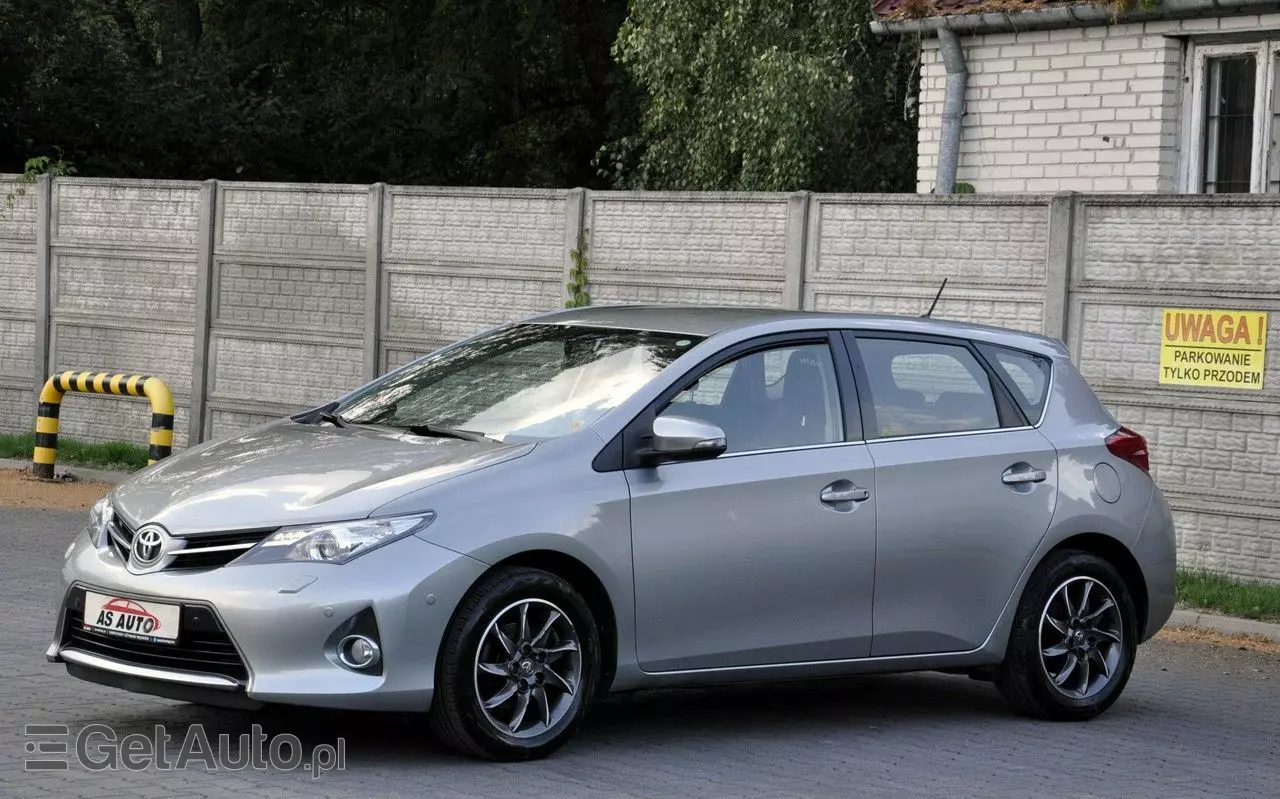 TOYOTA Auris 1.6 Premium Comfort