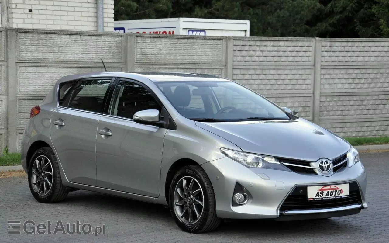 TOYOTA Auris 1.6 Premium Comfort