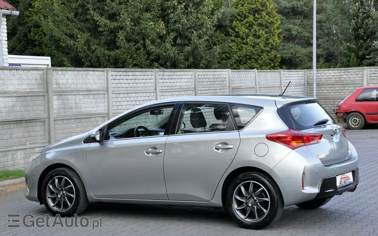 TOYOTA Auris 1.6 Premium Comfort