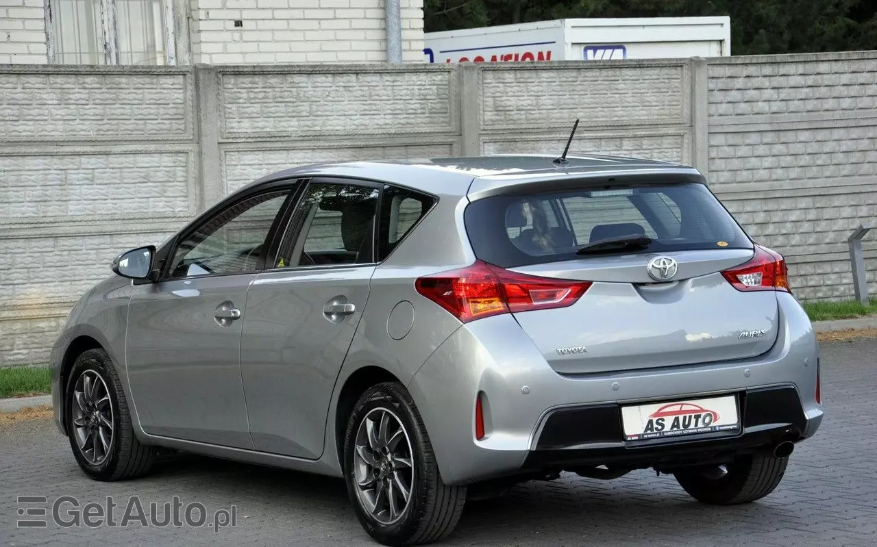 TOYOTA Auris 1.6 Premium Comfort