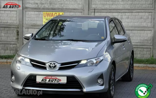 TOYOTA Auris 1.6 Premium Comfort