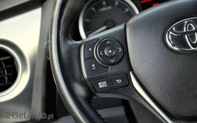 TOYOTA Auris 1.6 Premium Comfort
