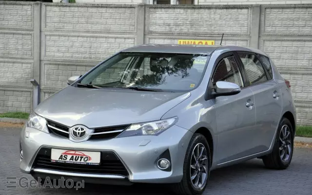 TOYOTA Auris 1.6 Premium Comfort