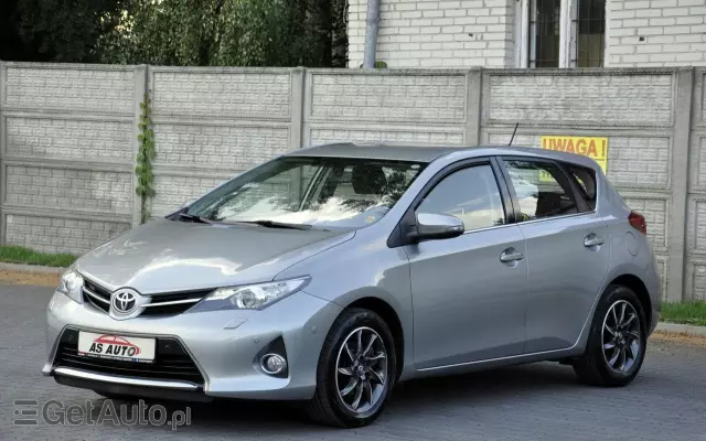 TOYOTA Auris 1.6 Premium Comfort