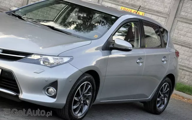 TOYOTA Auris 1.6 Premium Comfort