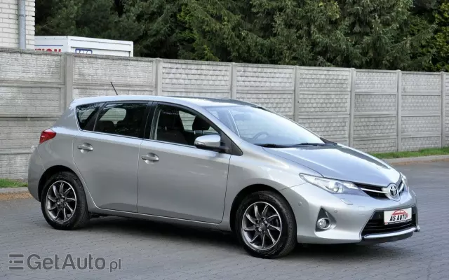 TOYOTA Auris 1.6 Premium Comfort