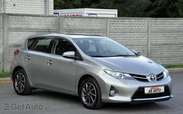 TOYOTA Auris 1.6 Premium Comfort