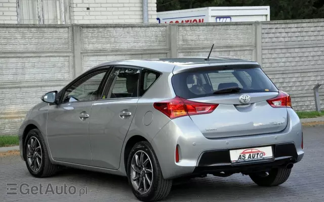 TOYOTA Auris 1.6 Premium Comfort