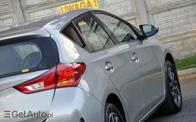 TOYOTA Auris 1.6 Premium Comfort
